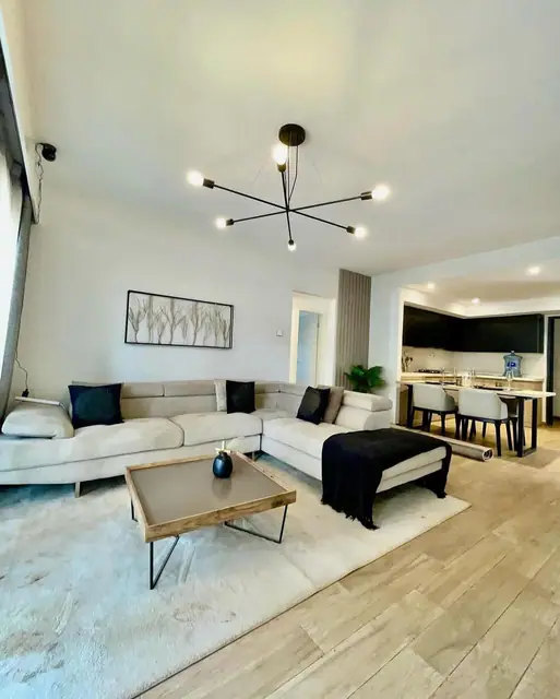 3 Bedroom Apartment For Sale In South C — photo 2
