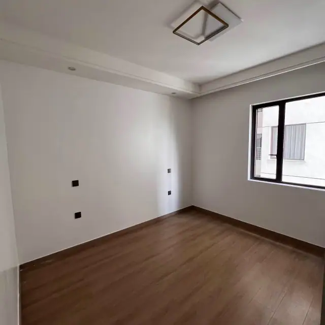 3 Bedroom Apartment For Rent In Riverside Drive — photo 8