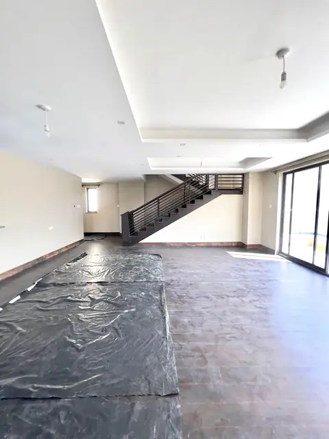 4 bedroom duplex for sale in Lavington — photo 4