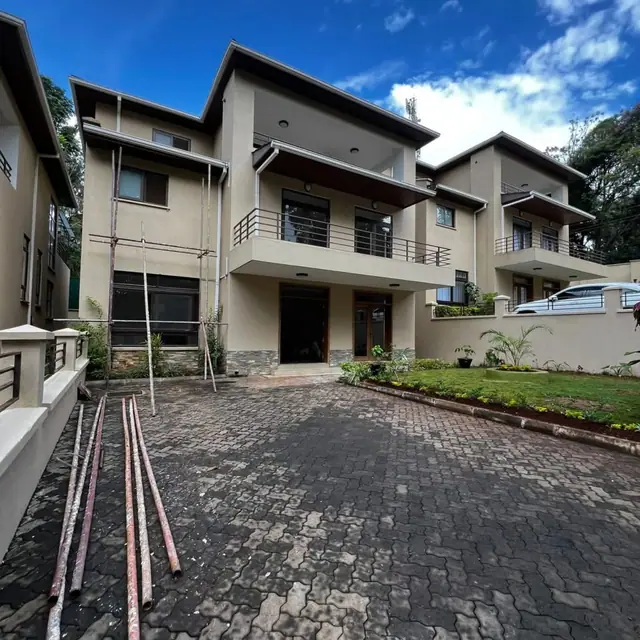 5 Bedroom Townhouse For Rent In Lavington, Chalbi Drive — photo 3