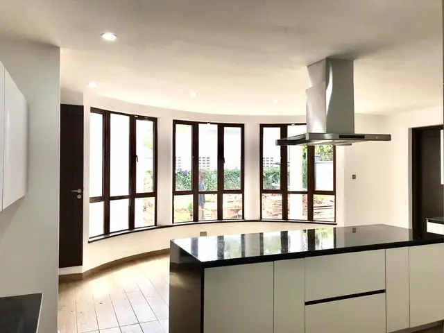 6 Bedroom Townhouse For Rent In Karen, Nairobi, Ndege Rd — photo 11