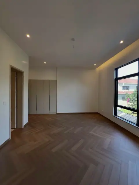 5 Bedroom Villa For Sale In Lavington — photo 10