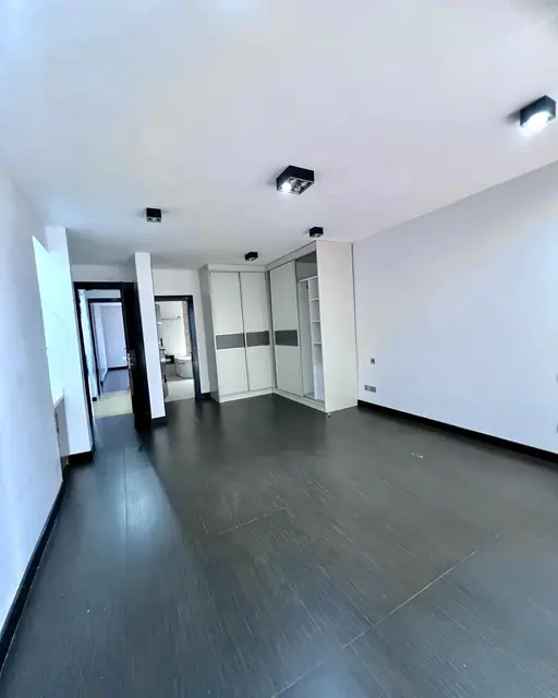 3 Bedrooms Apartments With Dsq For Rent In Riverside Drive — photo 10