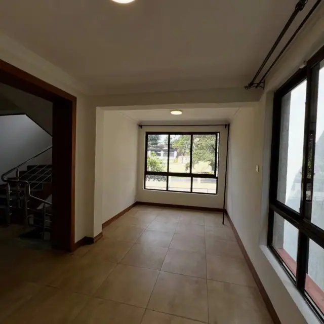 4 Bedroom Villa For Rent In Lavington — photo 12