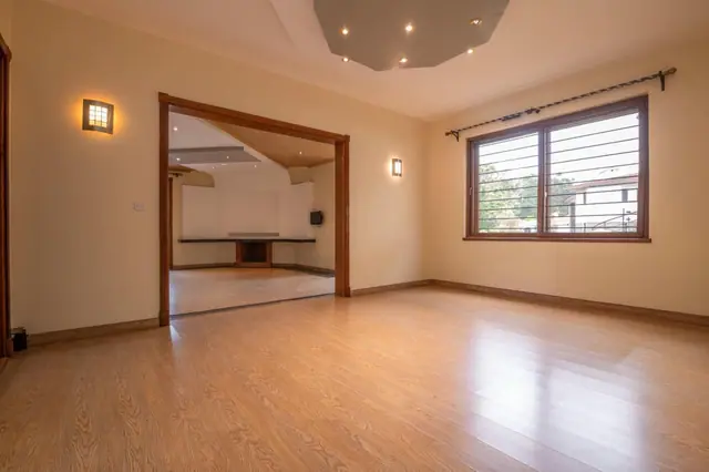 5 bedroom townhouse for sale in Spring valley — photo 7