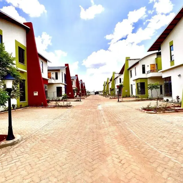 4 Bedroom Townhouse For Sale / Rent In Langata — photo 1