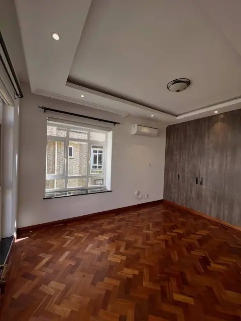 6 Bedroom Townhouse For Rent In Lavington, Chalbi Drive — photo 11