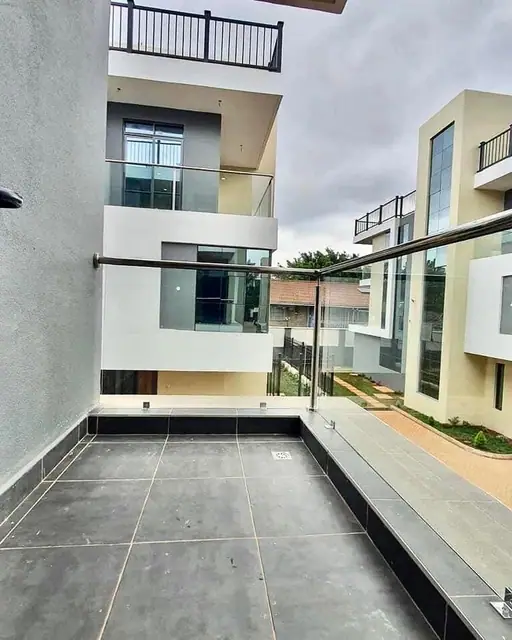 5 Bedroom Townhouse For Sale In Lavington — photo 10