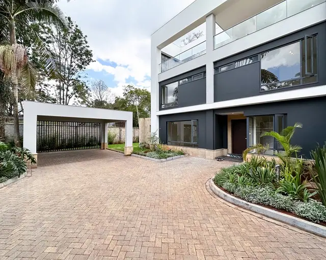 5 Bedroom Townhouse For Sale In Kyuna Nairobi — photo 2