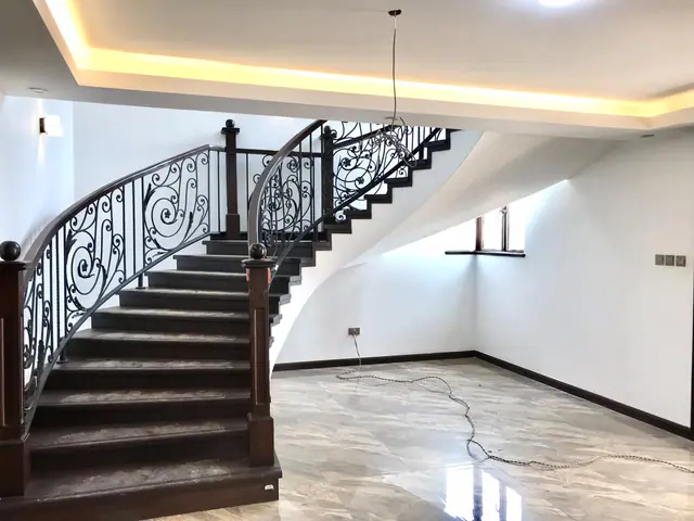 6 Bedroom Townhouse For Rent In Karen, Nairobi, Ndege Rd — photo 7