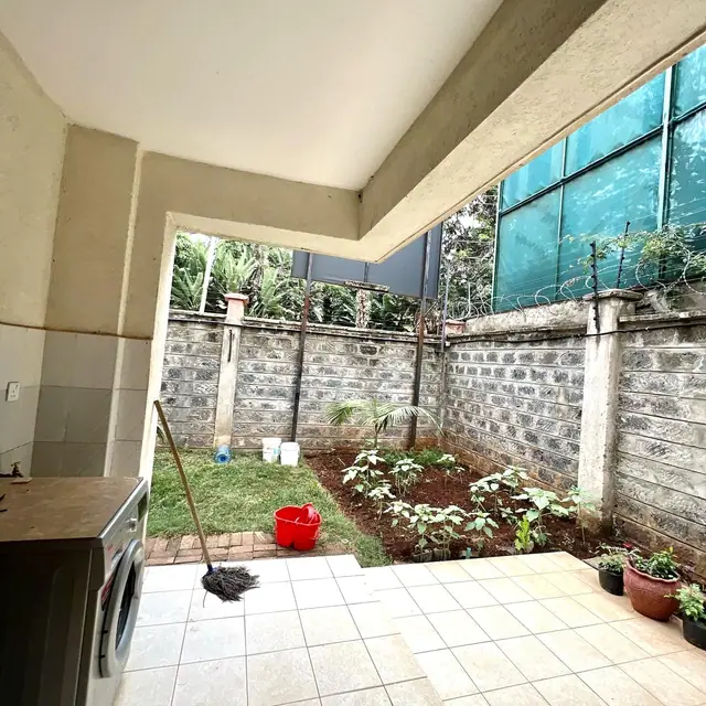 Townhouse for sale in Lavington — photo 8