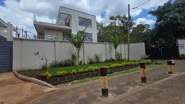 5 Bedroom Villa For Sale In Lavington, Convent Dr — photo 3