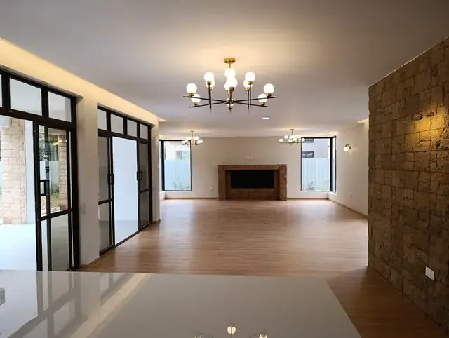 6 Bedroom Townhouse For Sale In Karen, Nairobi — photo 3