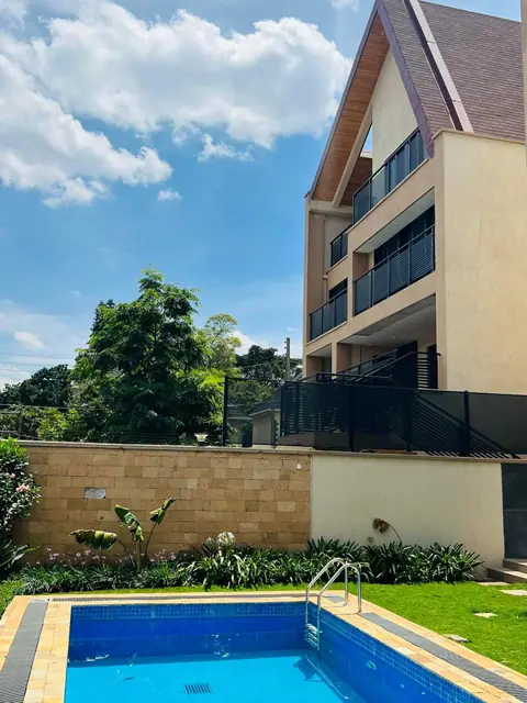 4 Bedroom Townhouse For Sale In Lavington — photo 1