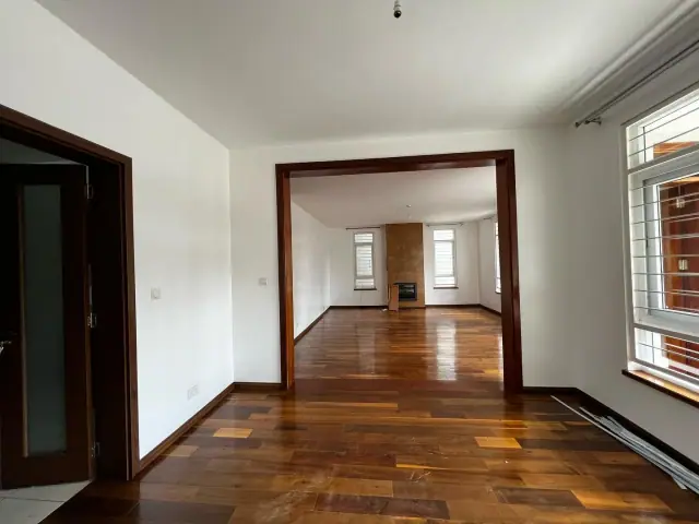 5 Bedroom Townhouse For Sale In Lavington off Convent Dr — photo 4