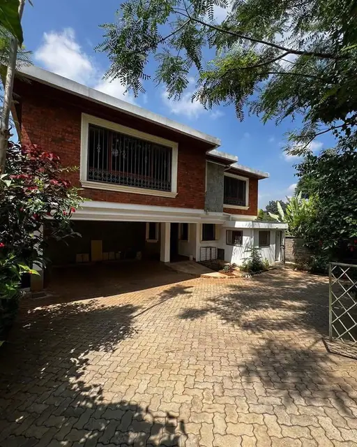 5 Bedroom Townhouse For Sale In Westlands, Spring Valley — photo 4