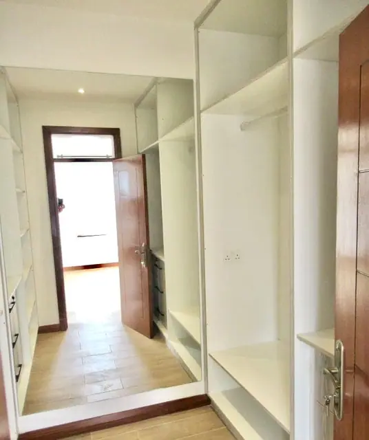 3 bedroom With DSQ Apartment For Rent In Parklands, First Parklands Ave — photo 7