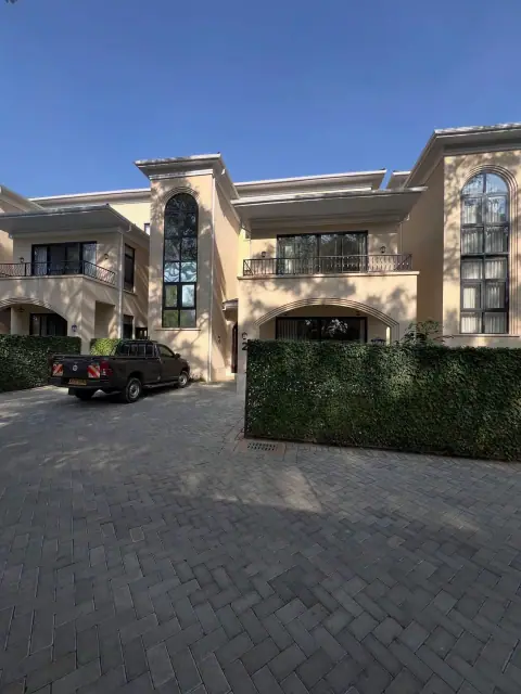 5 Bedroom Villa For Sale In Lavington — photo 2