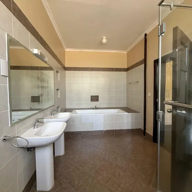 5 Bedroom Townhouse For Sale In Karen, Nairobi — photo 7