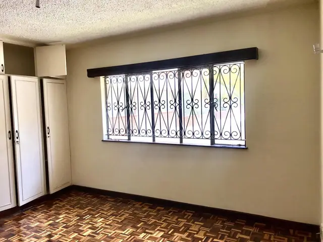 4 Bedroom Apartment For Rent In Kileleshwa Ksh 110,000 — photo 9