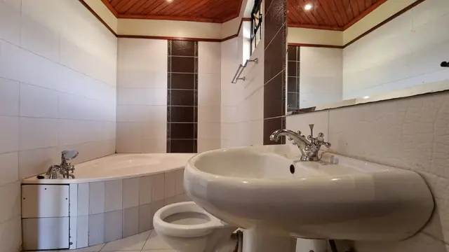 Block of 6 Townhouse For Sale In Kileleshwa, Nairobi — photo 25