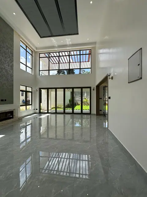 6 Bedroom Villa For Sale In Lavington, Nairobi — photo 9