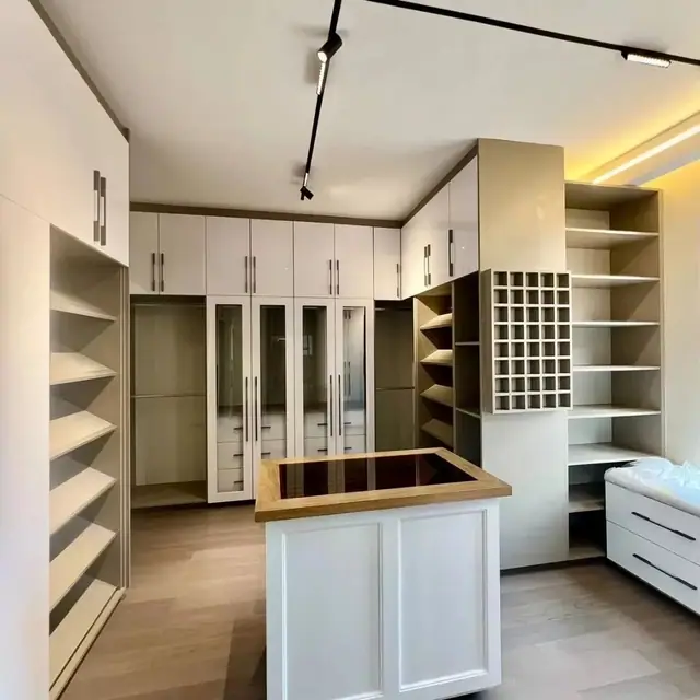 6 Bedroom Villa For Sale Lavington — photo 6