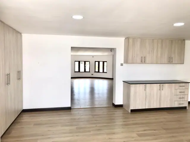 6 Bedroom Townhouse For Rent In Karen, Nairobi, Ndege Rd — photo 19