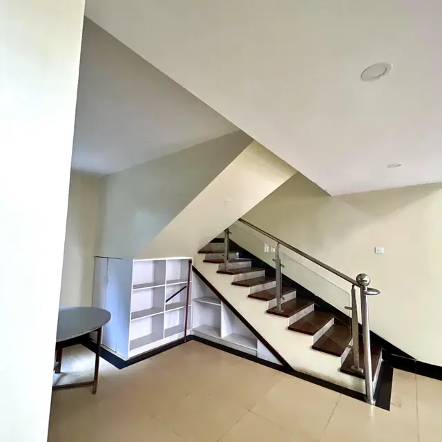 Townhouse for sale in Lavington — photo 5