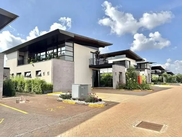 4 Bedroom Townhouse For Sale In Runda, Nairobi — photo 1
