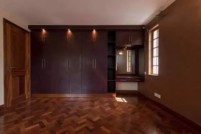 7 Bedroom Townhouse For Rent In Karen, Nairobi Windy Ridge — photo 14