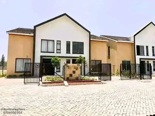 4 bedroom maisonette for sale in Syokimau at Ksh 17 Million — photo 1