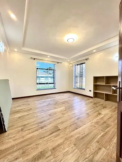 4 Bedroom Townhouse For Sale In Karen, Nairobi Off Langata Road — photo 8