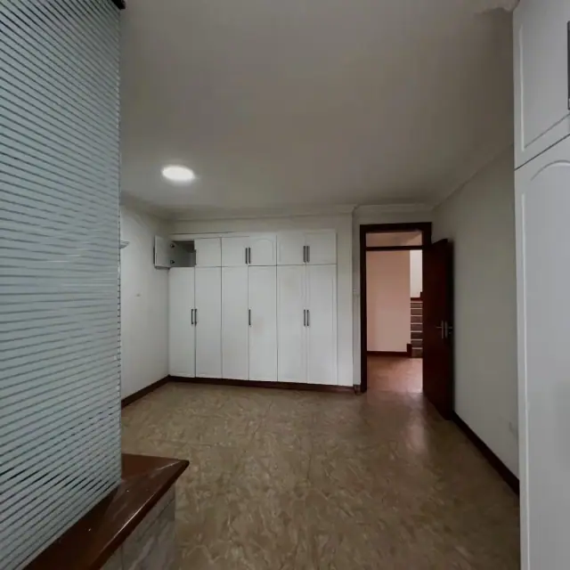 4 Bedroom Villa For Rent In Lavington — photo 16