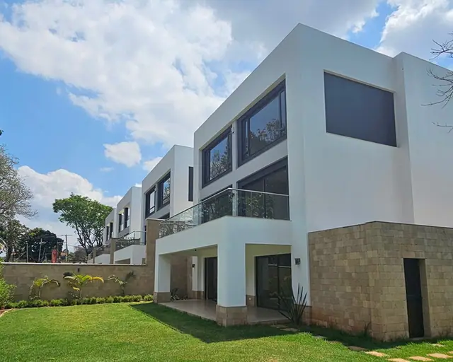 5 Bedroom Townhouse For Sale In Kyuna Nairobi — photo 1