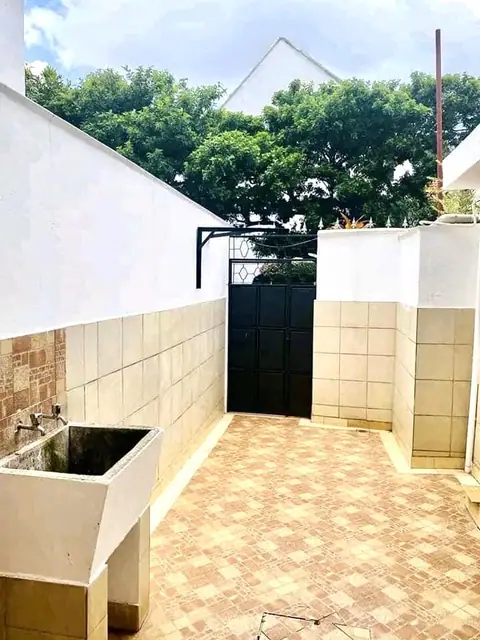 5 Bedroom Townhouse For Rent in Brookside, Westlands — photo 14