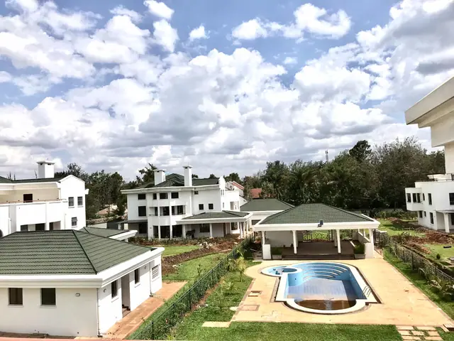 6 Bedroom Townhouse For Rent In Karen, Nairobi, Ndege Rd — photo 4