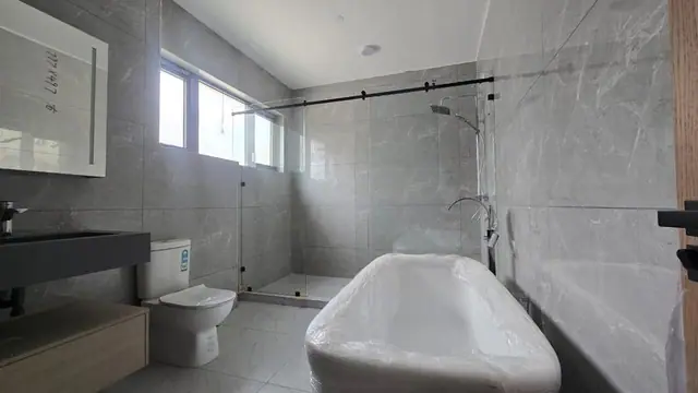 5 Bedroom Villa For Sale In Lavington, Convent Dr — photo 12