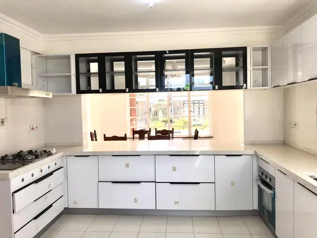 4 bedroom townhouse with DSQ for sale in Ruiru, Kiambu — photo 7