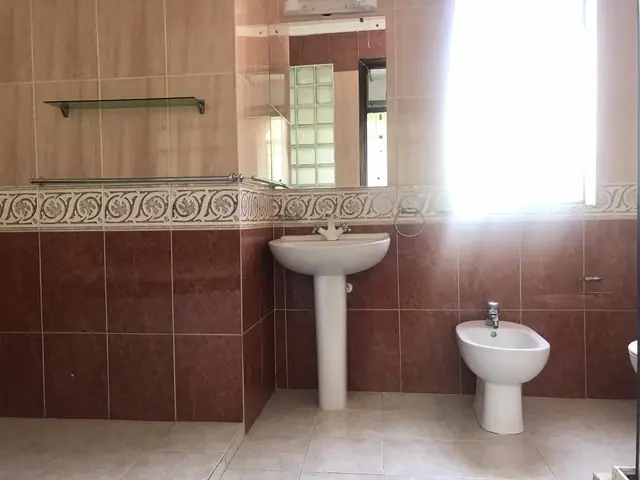 7 Bedroom Townhouse For Rent In Kileleshwa, Oloitoktok Rd — photo 8