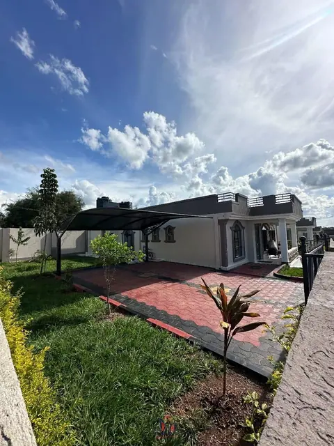 3 Bedroom Bungalow With Dsq For Sale In Malaa Off Kagundo Road — photo 5