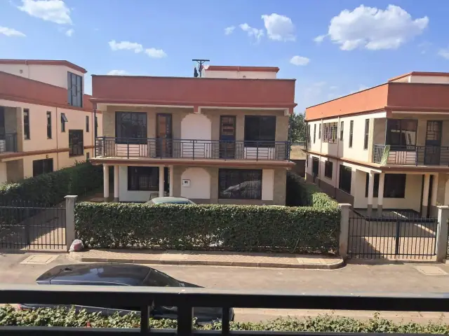 5 Bedroom Townhouse For Rent In Syokimau, Mwanainchi Road — photo 1