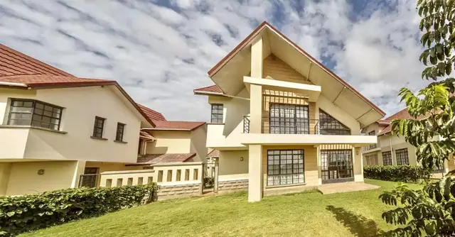 Rent to own 4 bedroom townhouse with Dsq in Kitengela — photo 1