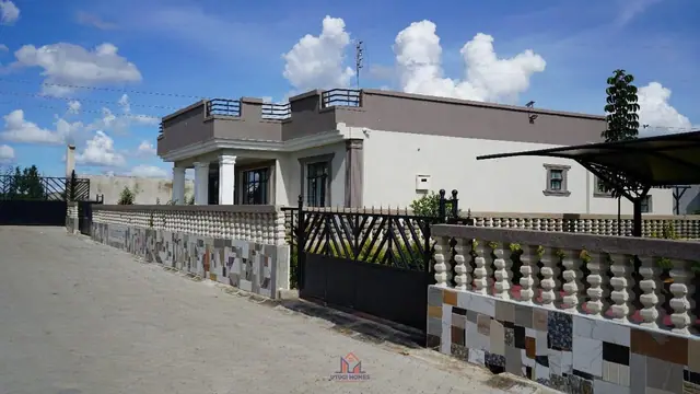 3 Bedroom Bungalow With Dsq For Sale In Malaa Off Kagundo Road — photo 3