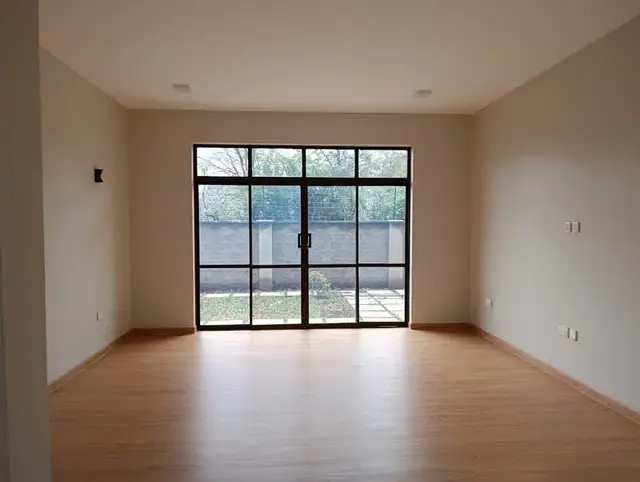 6 Bedroom Townhouse For Sale In Karen, Nairobi — photo 9