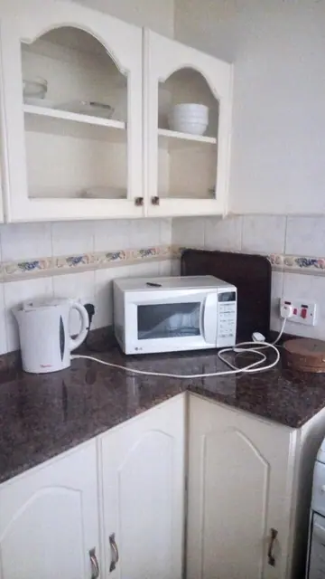 Fully Furnished Studio 1,2 & 3 Bedroom Apartment For Rent In Riverside Dr — photo 4