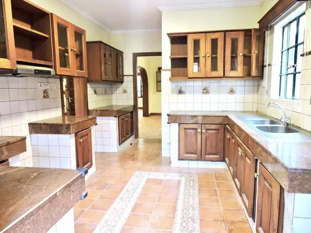4 Bedroom House For Rent In Westlands, Spring Valley — photo 2
