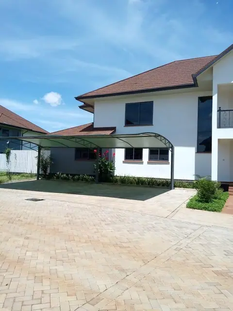 4 Bedroom Villa For Rent In Runda Off Kiambu Road — photo 3