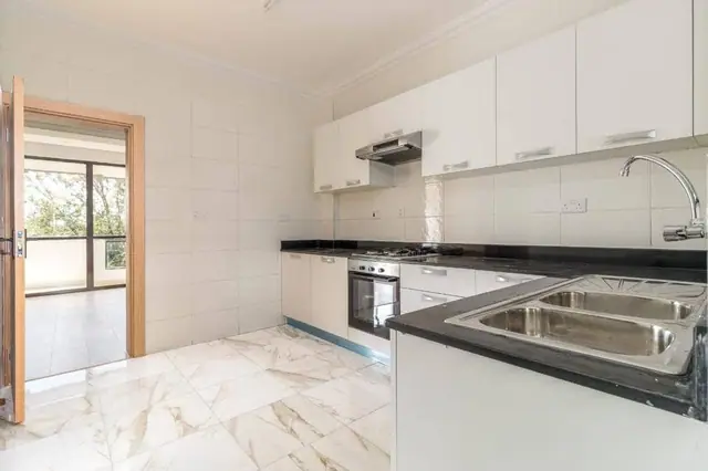 2 Bedroom Apartment With Dsq For Rent In Kilimani, Nairobi — photo 1