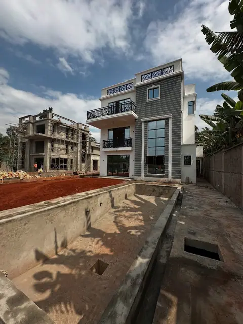 5 Bedroom Townhouse For Sale In Lavington, Nairobi — photo 1